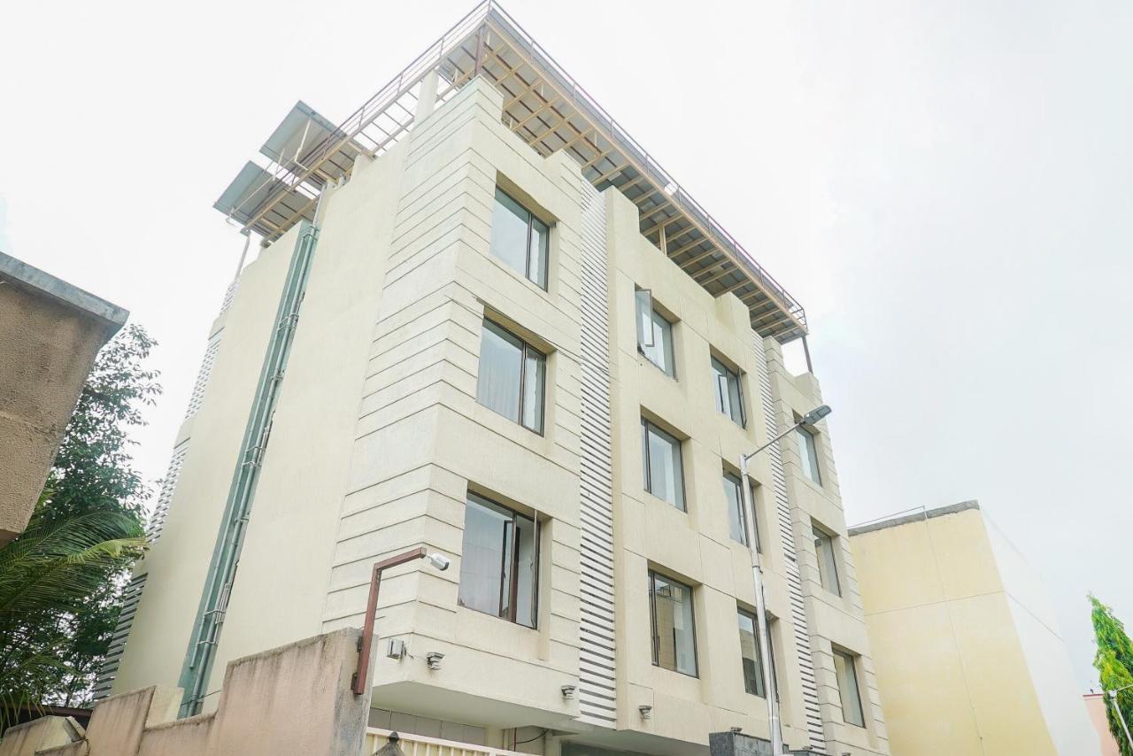 Oyo 15541 Pearl Inn Pune Exterior foto
